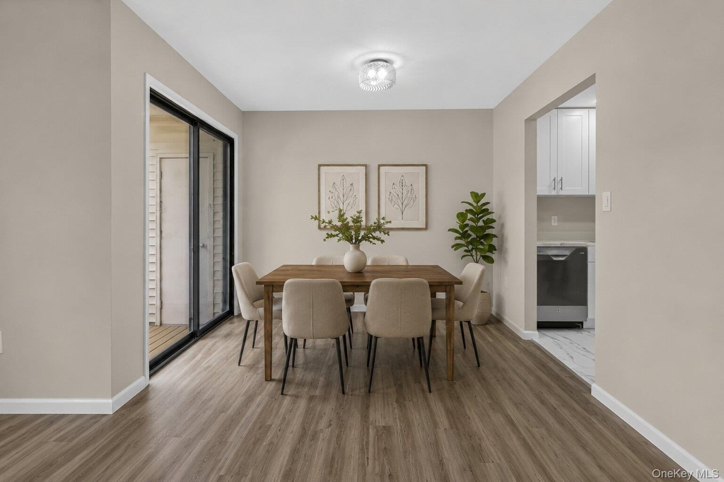 14 Scarborough Lane - Photo 4