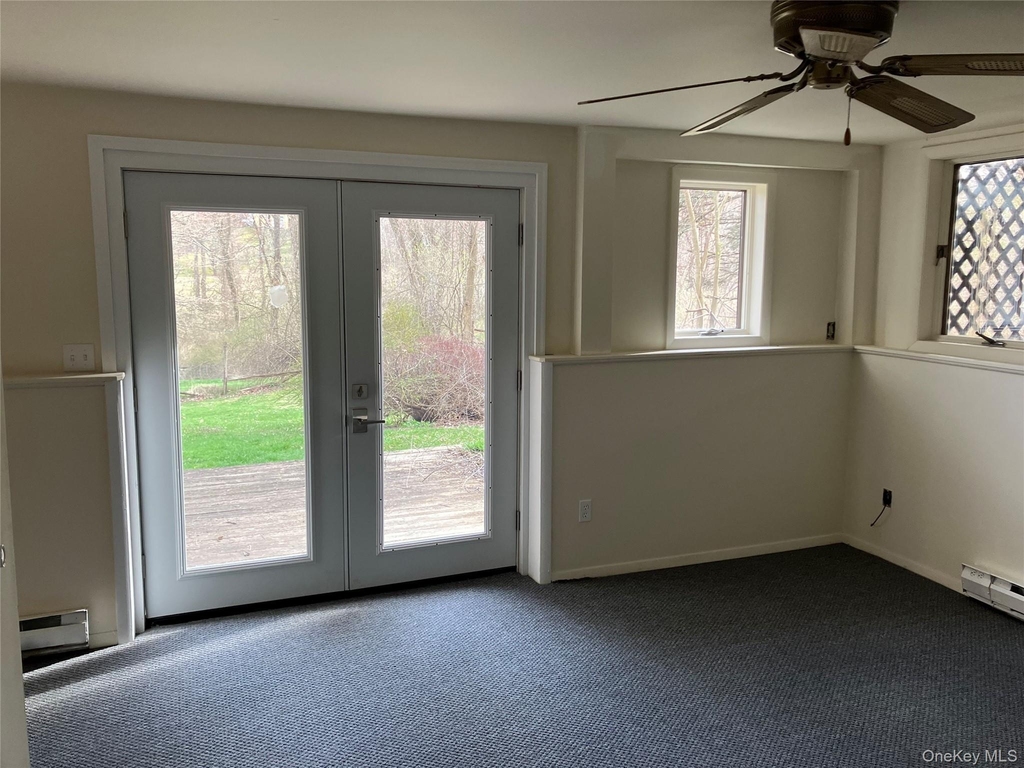21 Wallace Road - Photo 2
