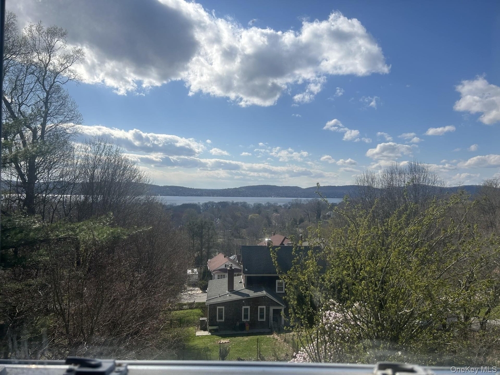 8 Ridge Street - Photo 7