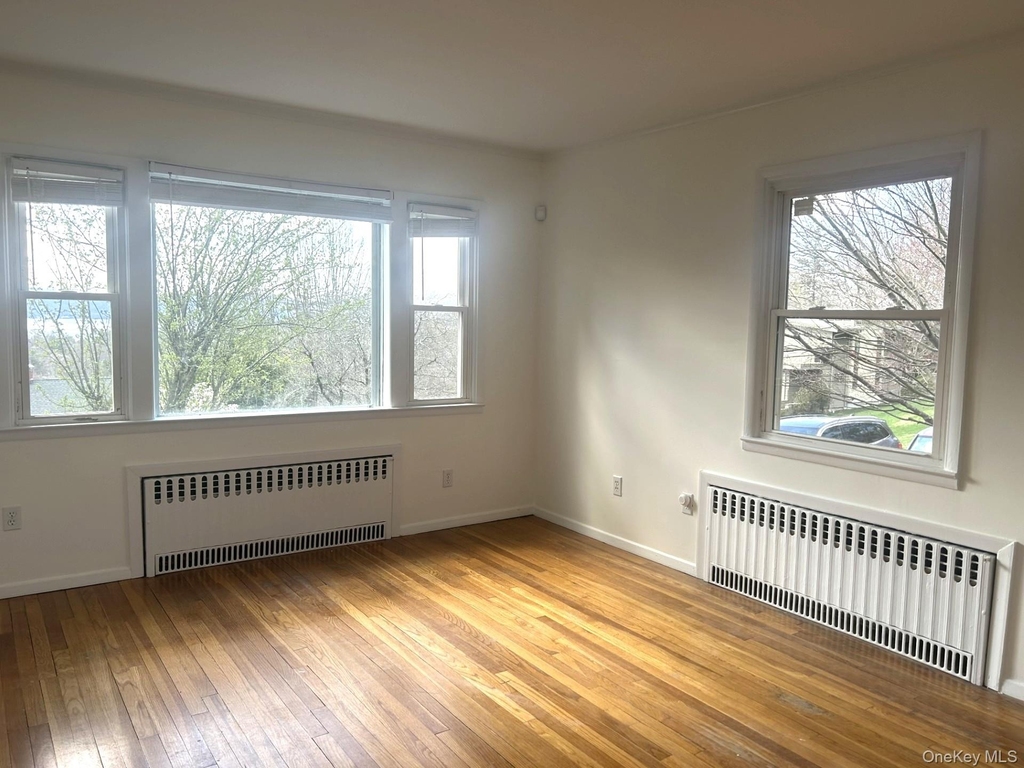 8 Ridge Street - Photo 5