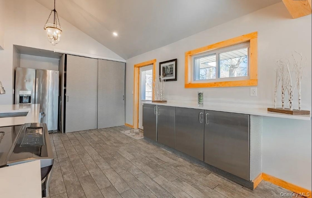 91 S Penataquit Avenue - Photo 10