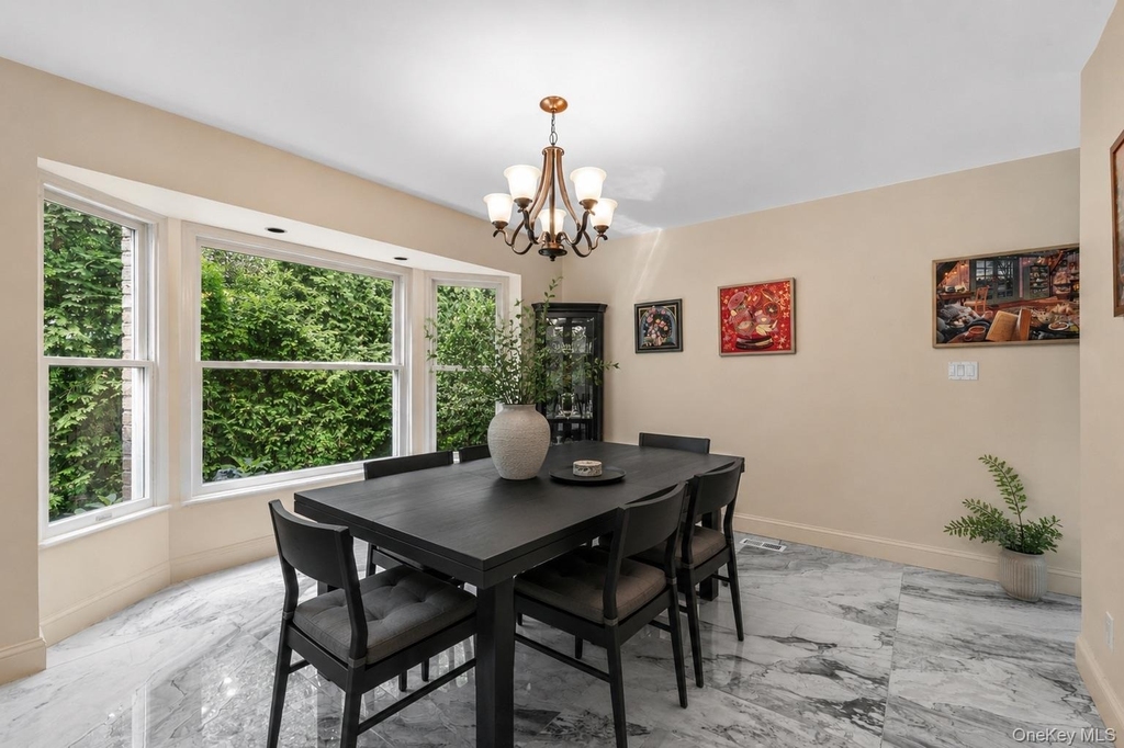 1180 E. Broadway - Photo 8