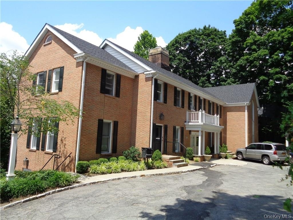 121 King Street - Photo 0