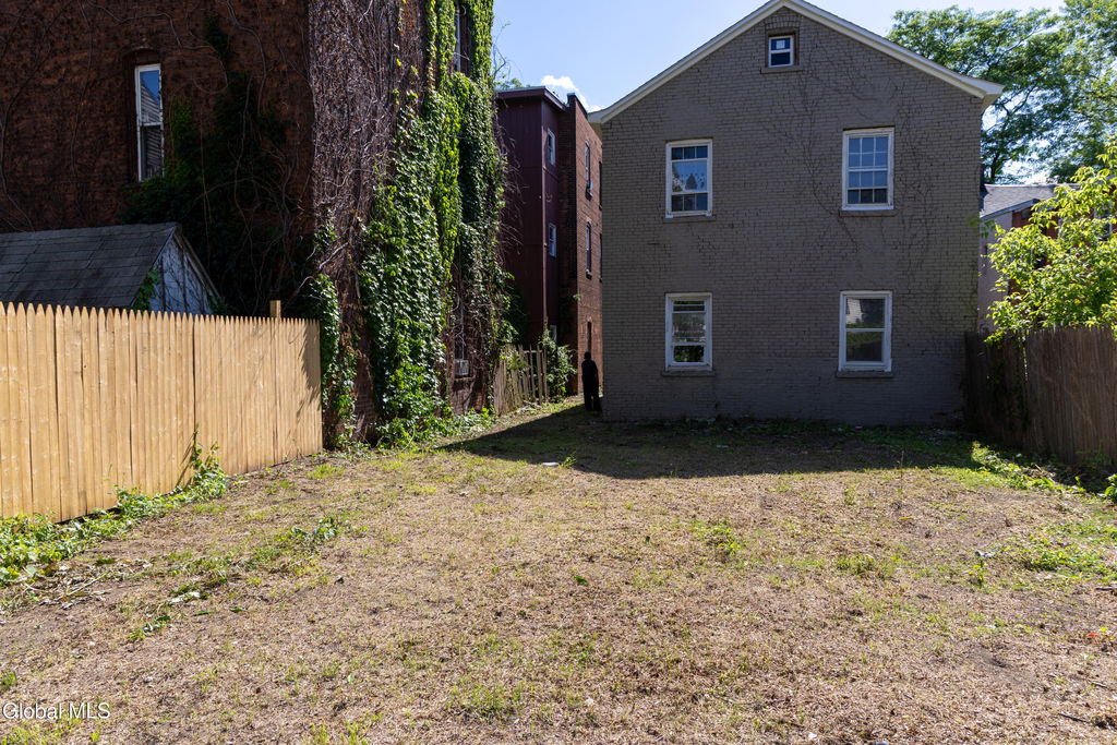 11 Jefferson Street - Photo 10