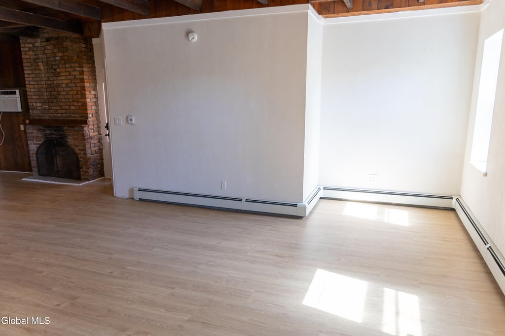 11 Jefferson Street - Photo 5