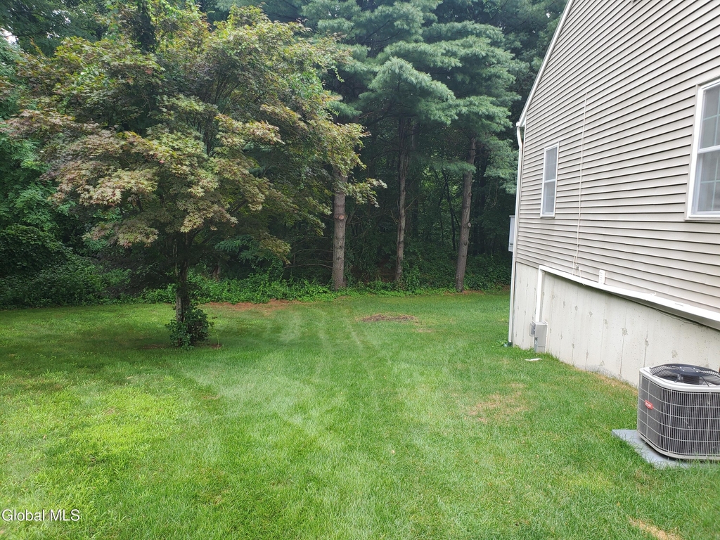 7318 Vic Court - Photo 18