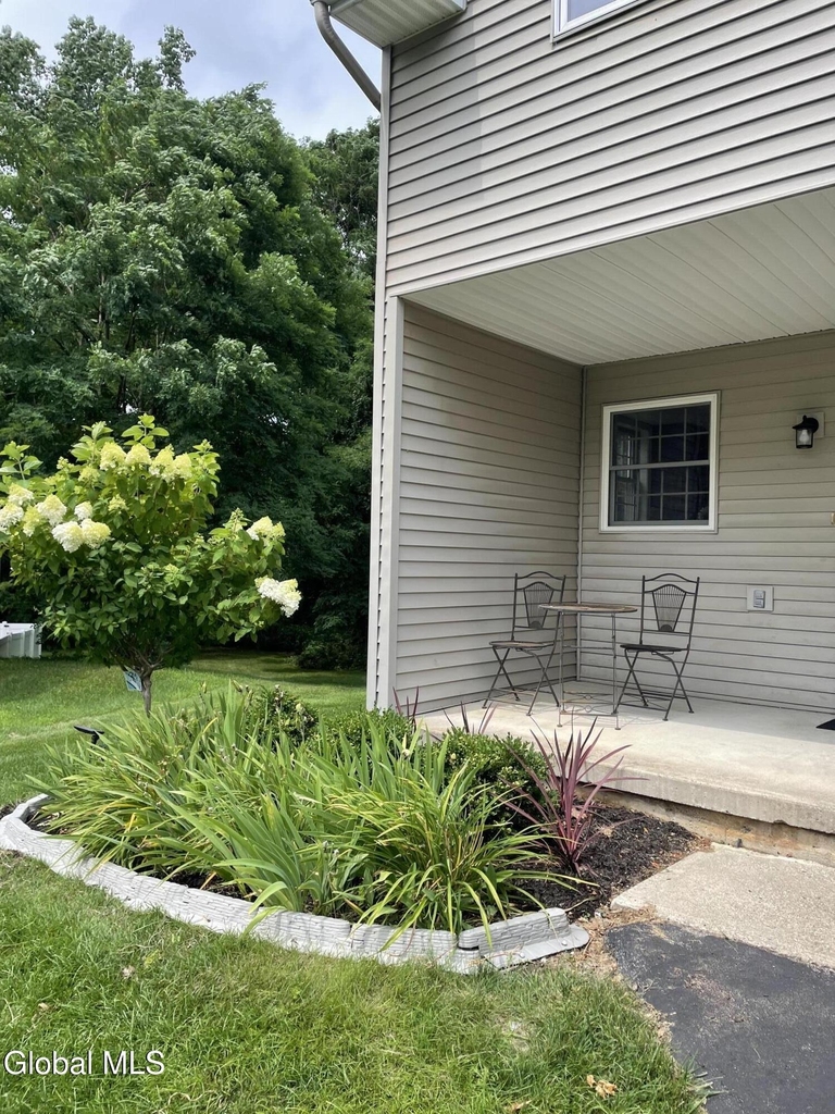 7318 Vic Court - Photo 8