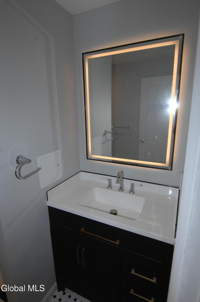 128 Milton Avenue - Photo 5