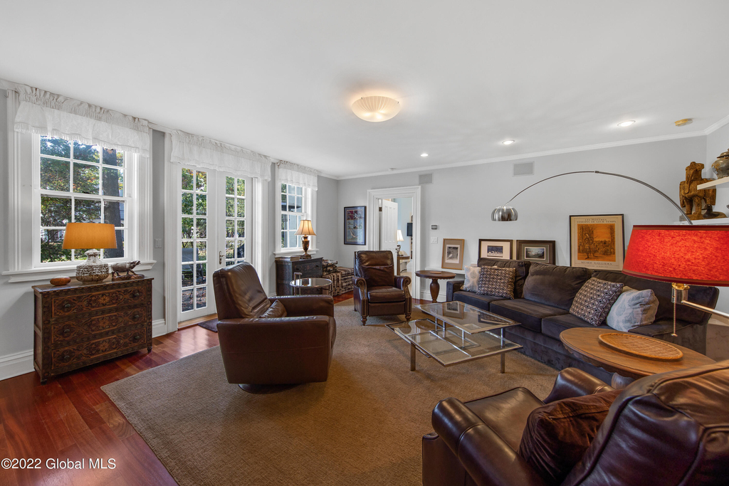 21 Park Place - Photo 2