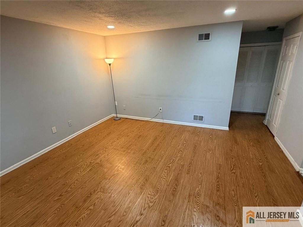 103 Woodbridge Common - Photo 2