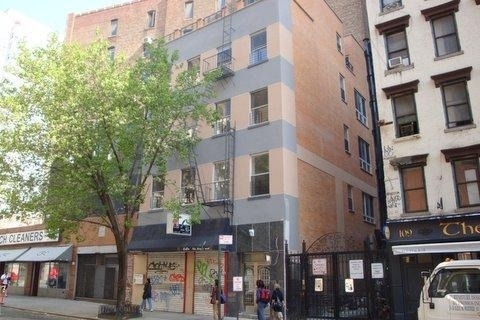 105 E 9th Street - Photo 10