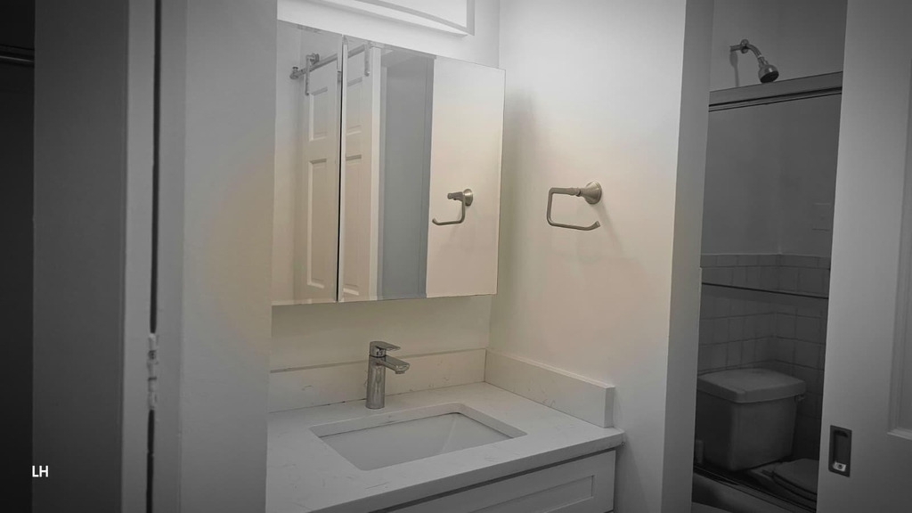 35-20 Leverich Street - Photo 15