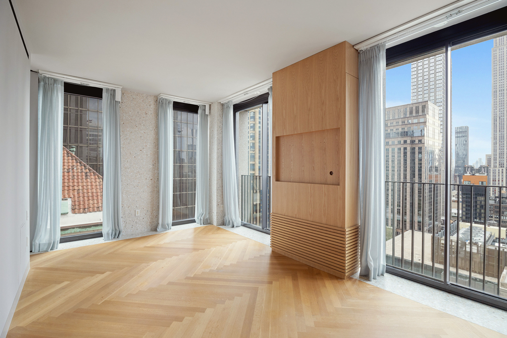 16 W 40th Street - Photo 5