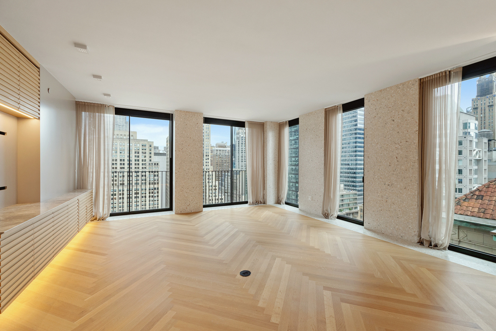 16 W 40th Street - Photo 3