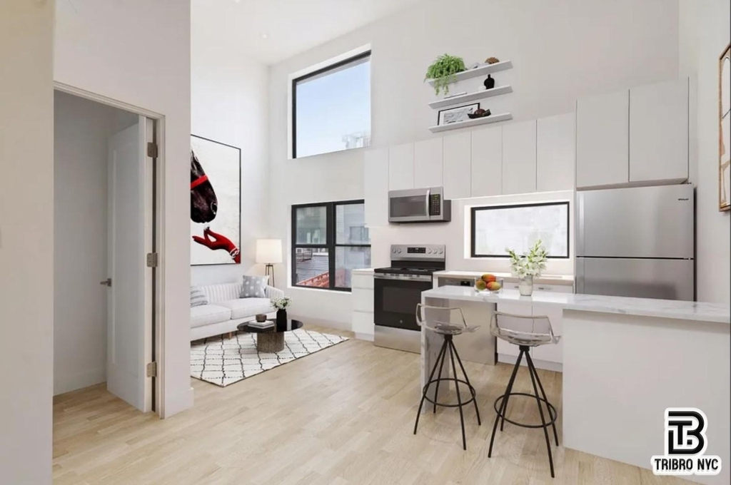 416 Lorimer Street - Photo 0