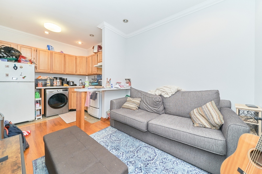 790 9th Avenue - Photo 1
