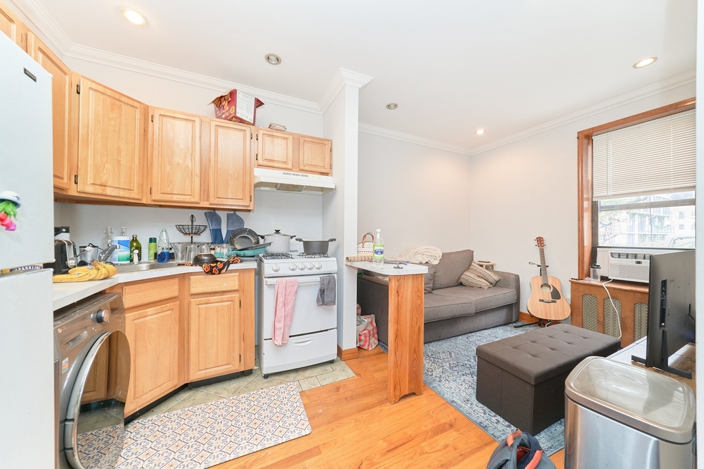 790 9th Avenue - Photo 2