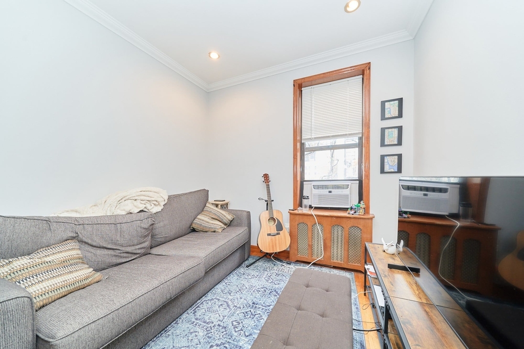 790 9th Avenue - Photo 0
