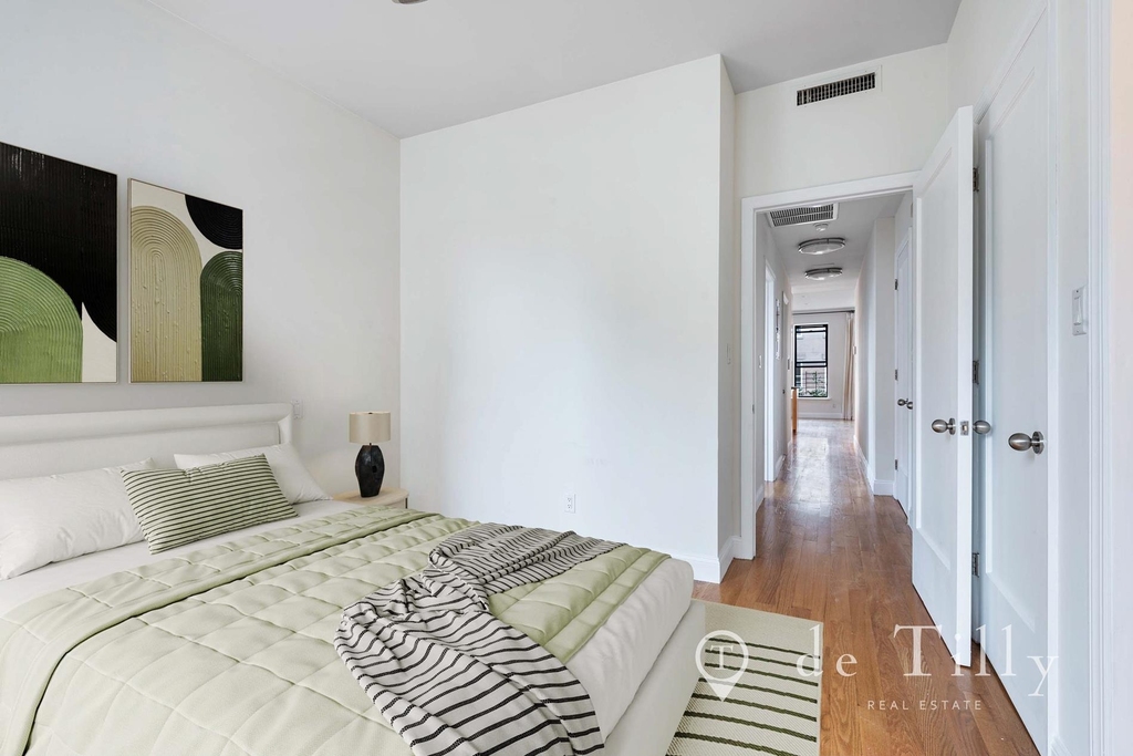 536 Henry Street - Photo 11
