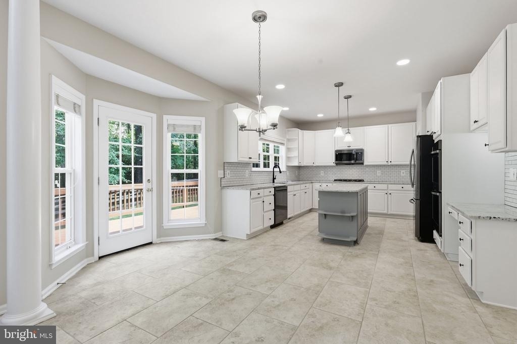 100 Spyglass Lane - Photo 2