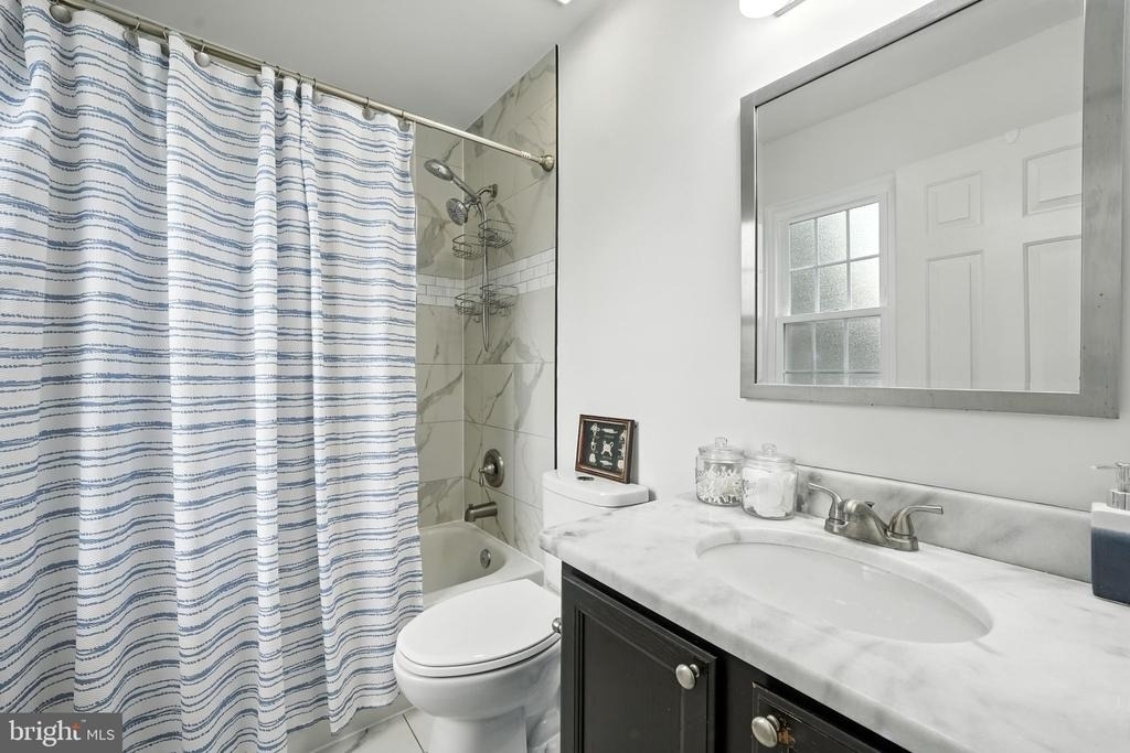 9571 Basilwood Drive - Photo 16
