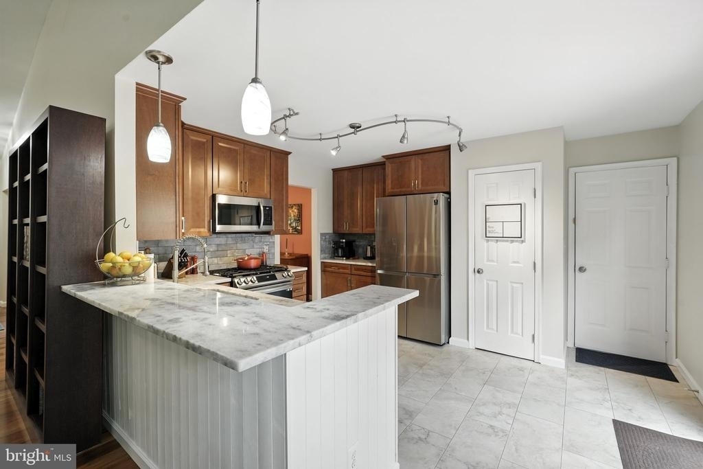 9571 Basilwood Drive - Photo 10