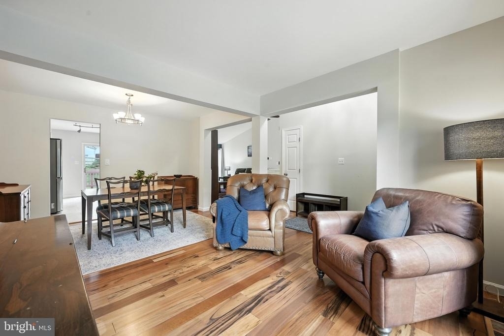 9571 Basilwood Drive - Photo 3