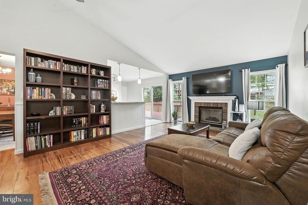 9571 Basilwood Drive - Photo 8