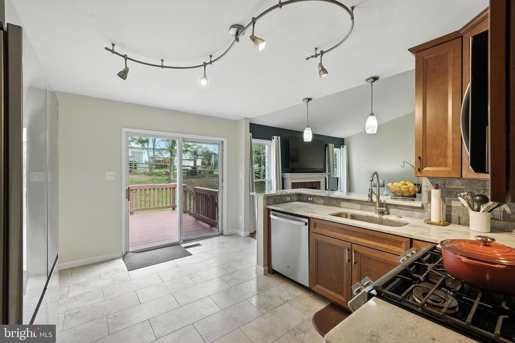 9571 Basilwood Drive - Photo 12