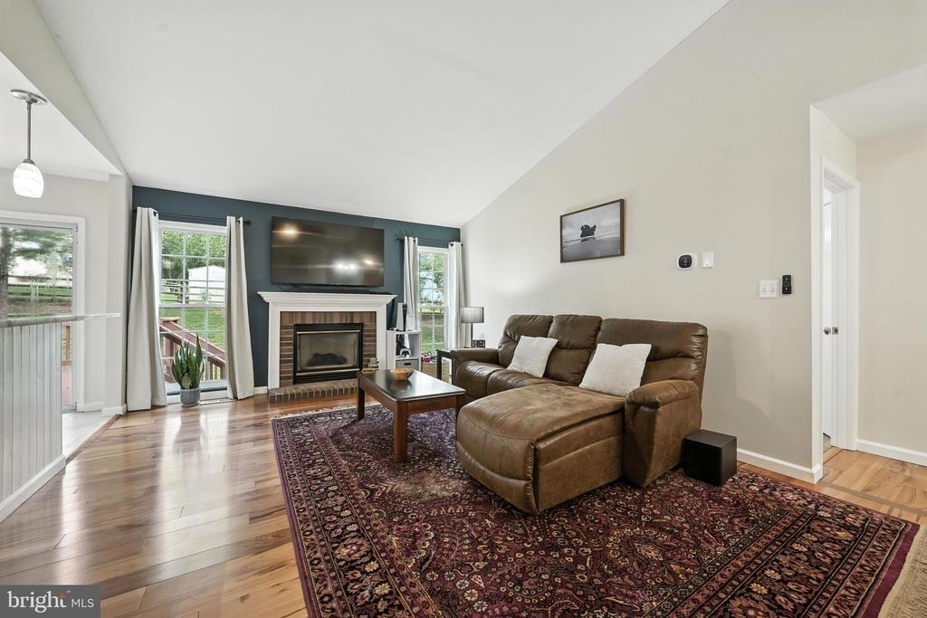 9571 Basilwood Drive - Photo 7