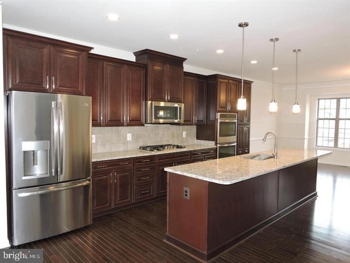 43112 India Wharf Square - Photo 3