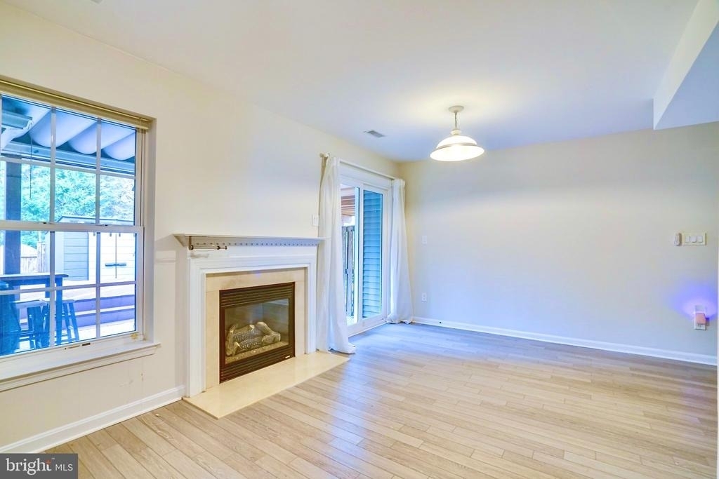 7372 Ardglass Drive - Photo 8