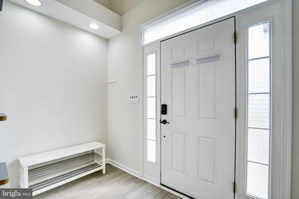 7372 Ardglass Drive - Photo 3