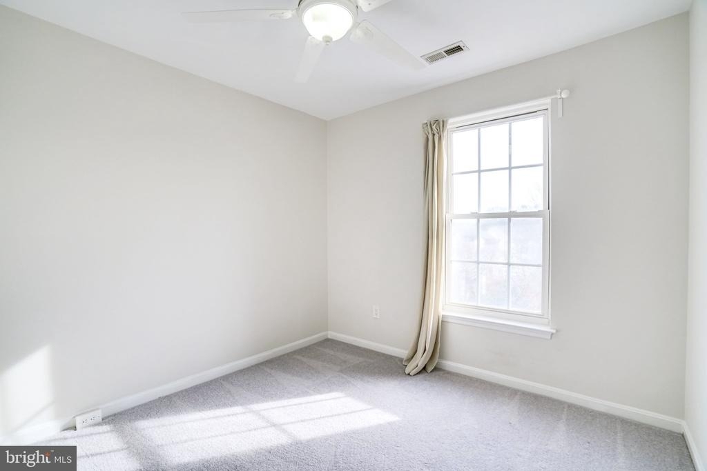 7372 Ardglass Drive - Photo 32