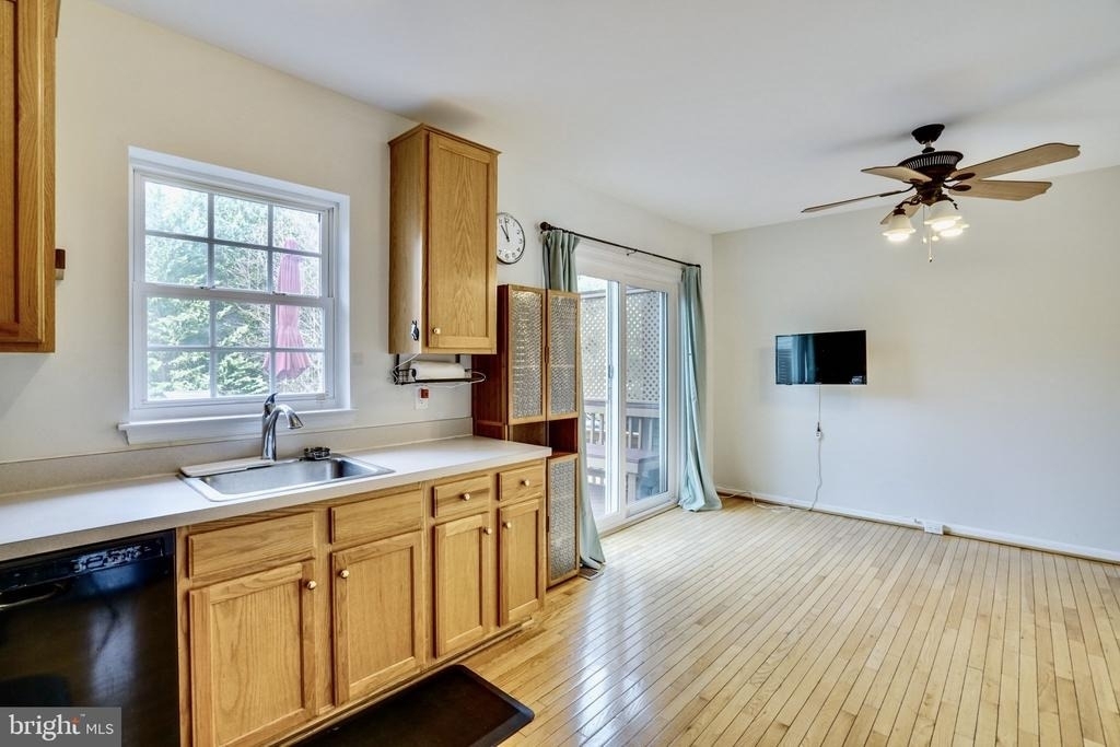 7372 Ardglass Drive - Photo 18