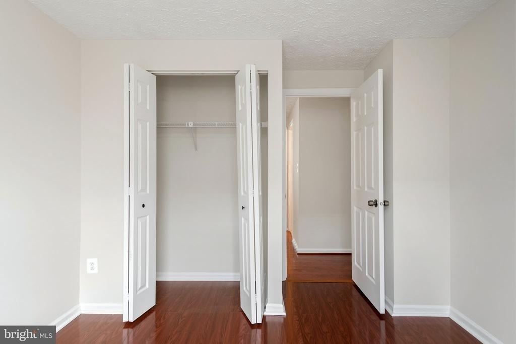 6324 Lightburn Court - Photo 19