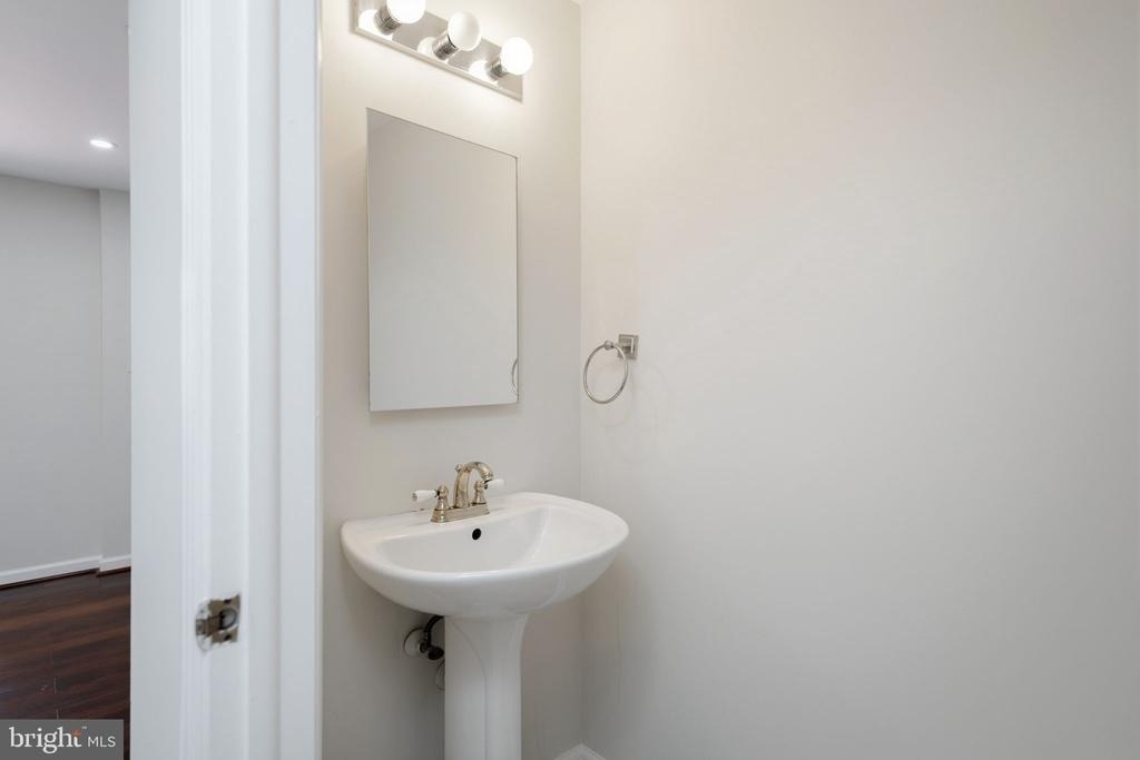 6324 Lightburn Court - Photo 12
