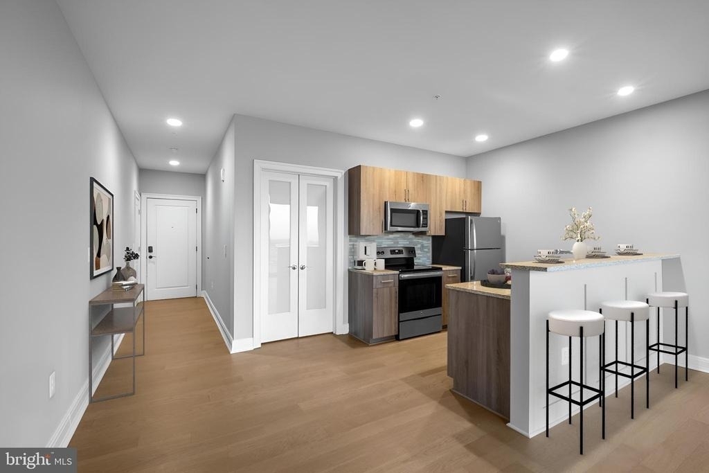 200 N 16th Street - Photo 0