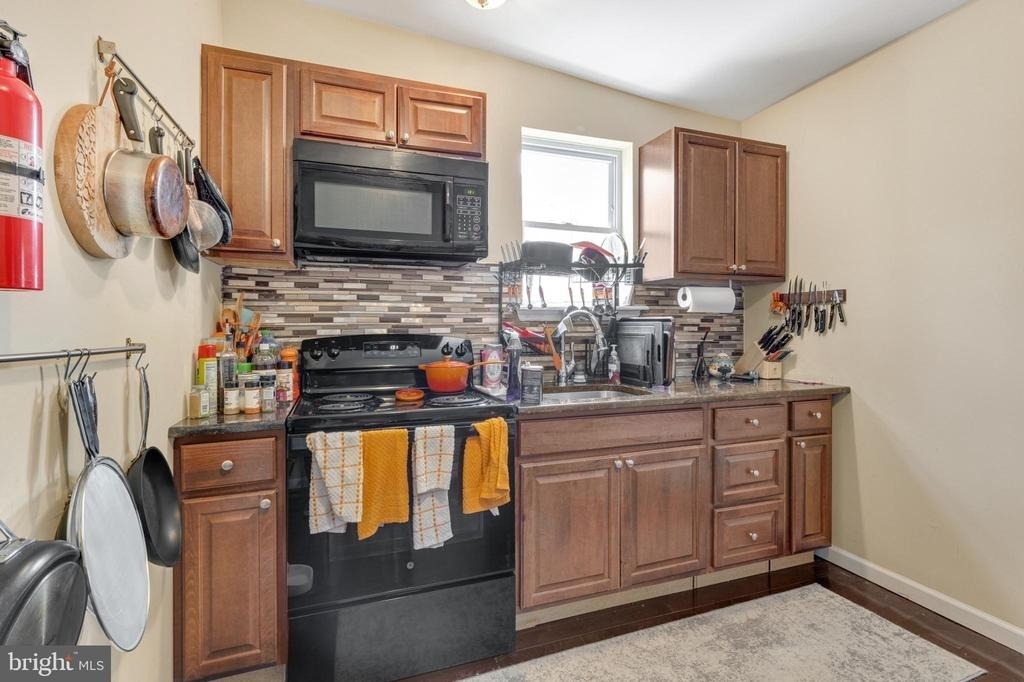1536 S 19th Street - Photo 0