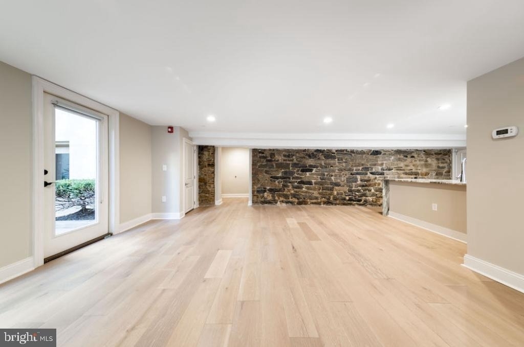 33 Letitia Street - Photo 0