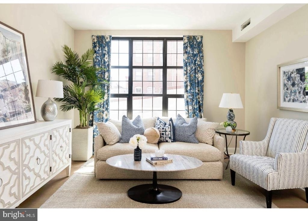 218 Arch Street - Photo 3