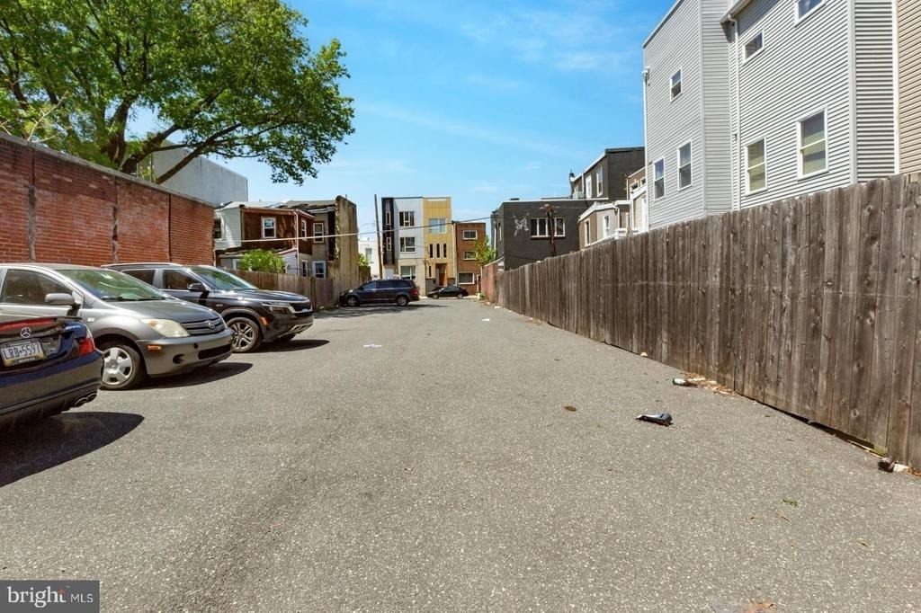 2136 E Dauphin Street - Photo 15