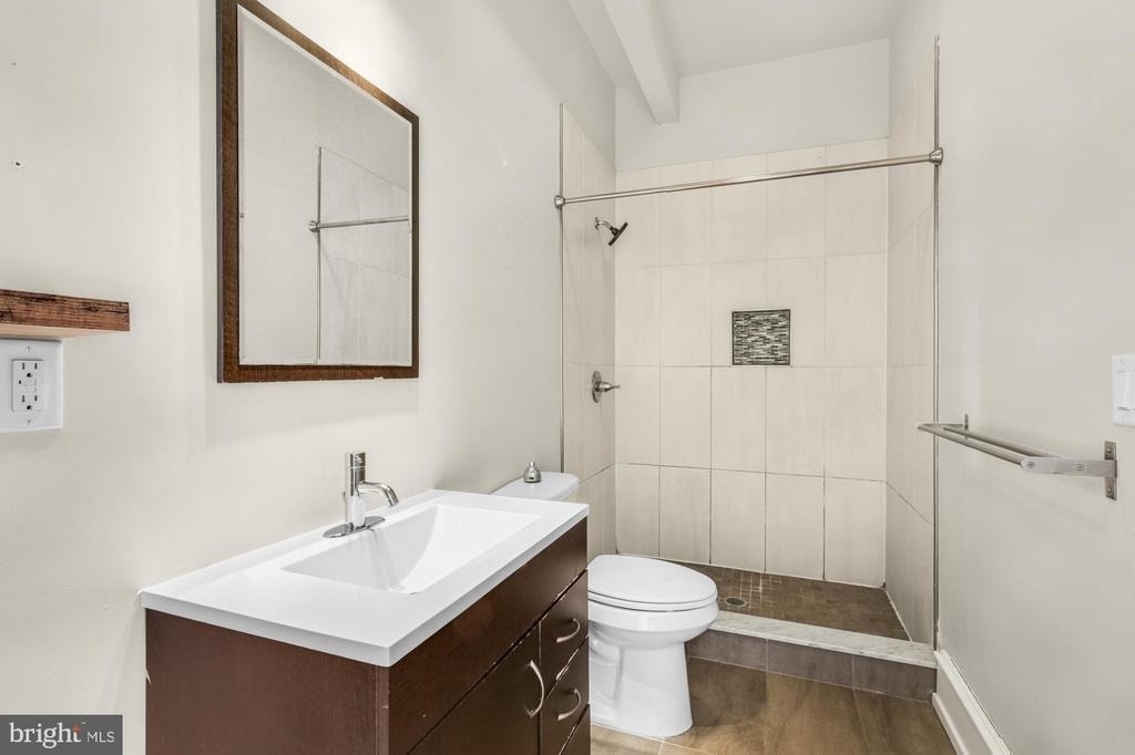 2136 E Dauphin Street - Photo 9