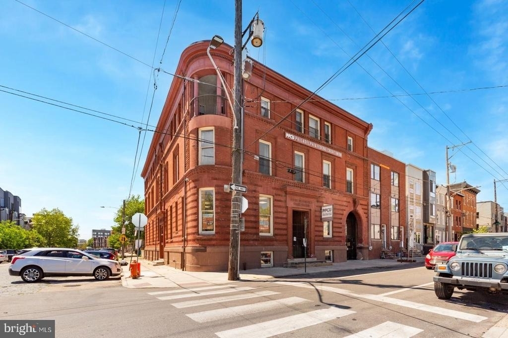 2136 E Dauphin Street - Photo 19