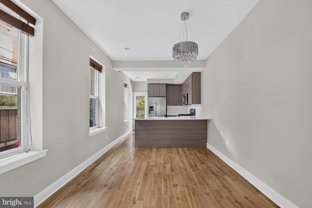 2336 W Thompson Street - Photo 4