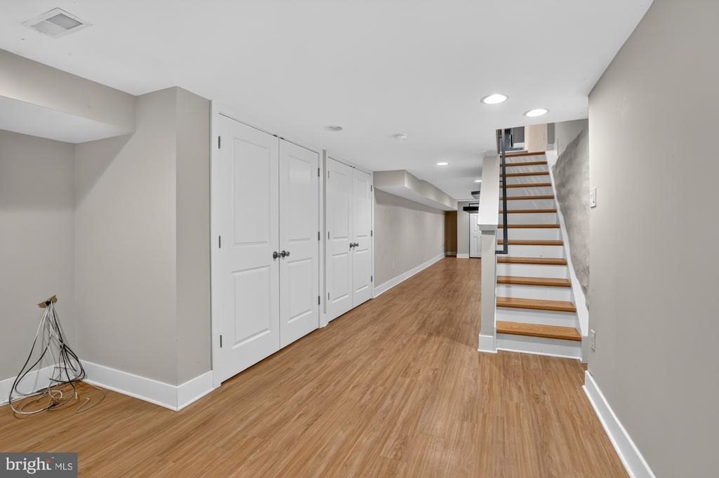 2336 W Thompson Street - Photo 25