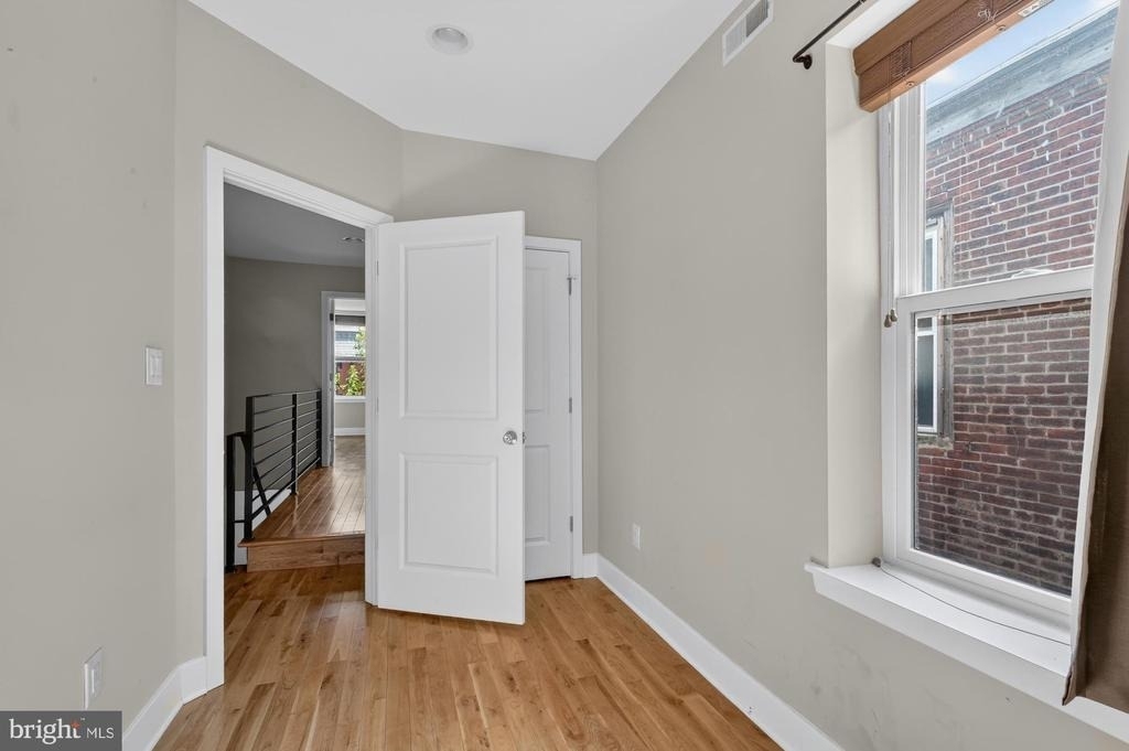 2336 W Thompson Street - Photo 16