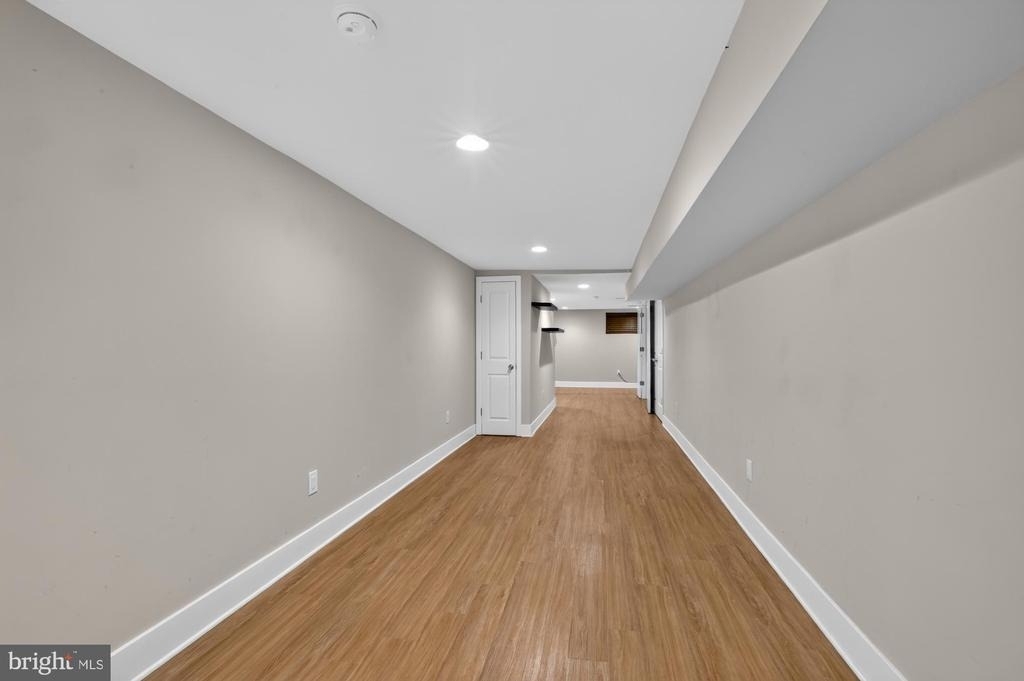 2336 W Thompson Street - Photo 27