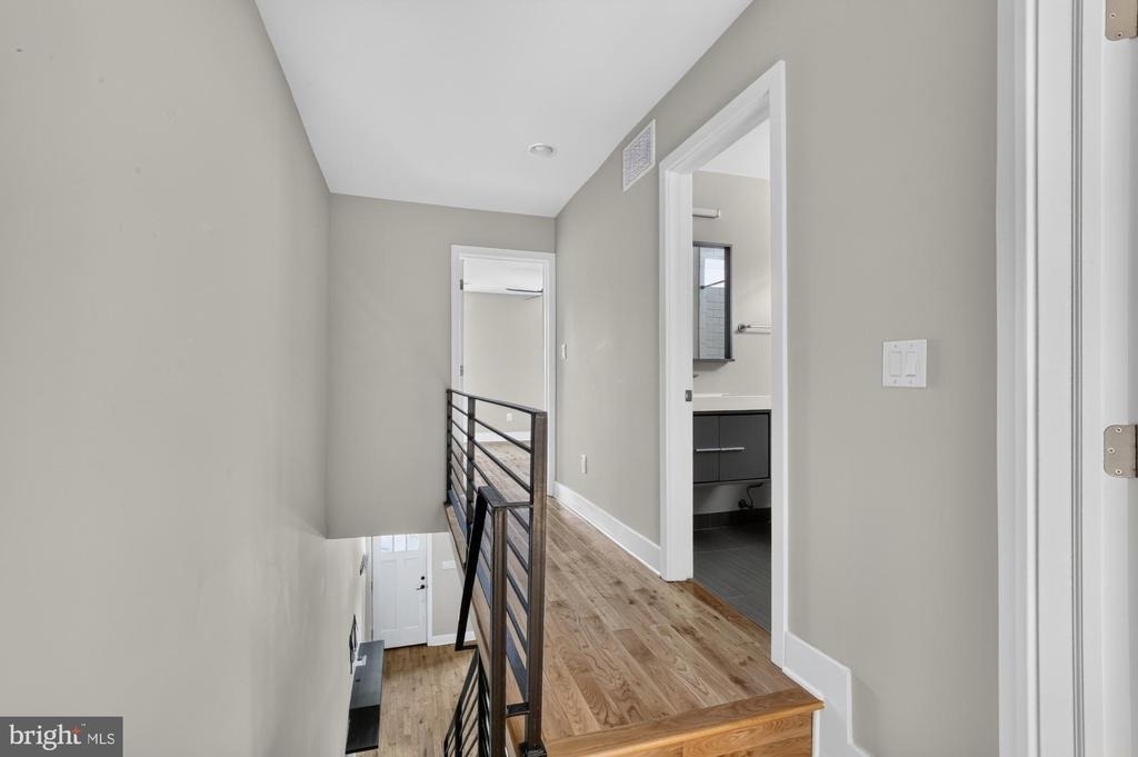 2336 W Thompson Street - Photo 14