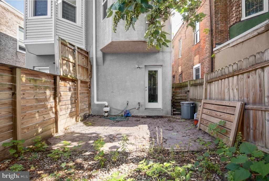2336 W Thompson Street - Photo 11